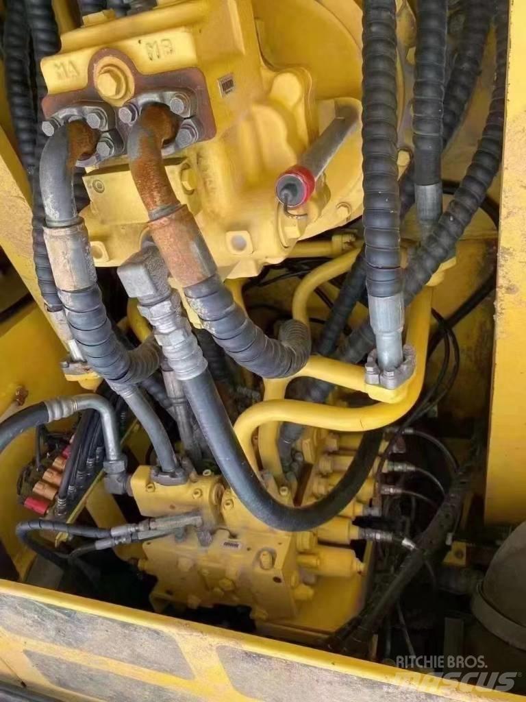 Komatsu pc360 履带挖掘机