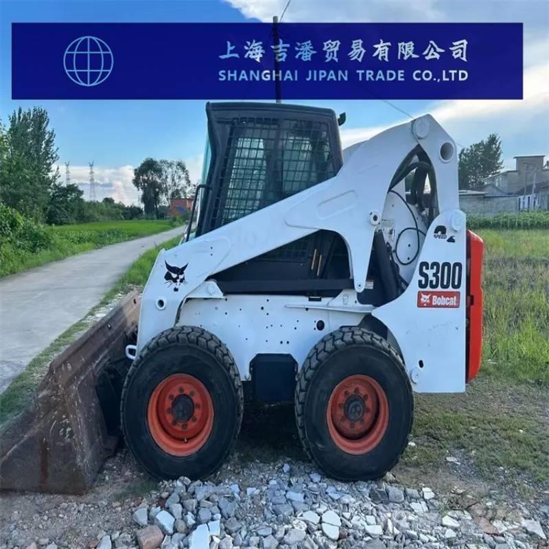 Bobcat S 300 滑移装载机