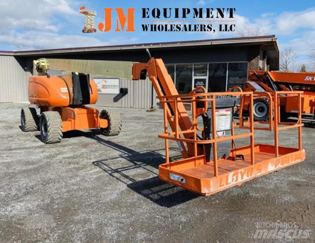 JLG 800 AJ 曲臂高空工作平台