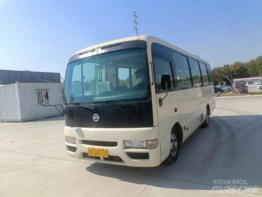 Nissan Civilian 公路客运汽车