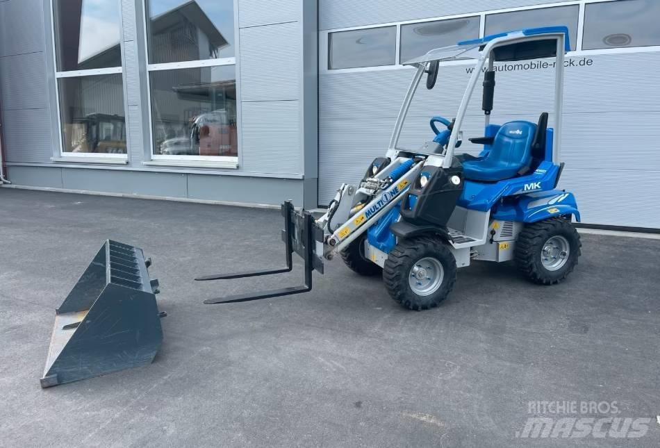 Multione MK 小型装载机