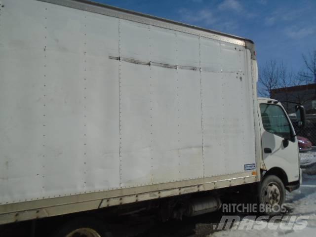 Hino 155 D 冷藏车