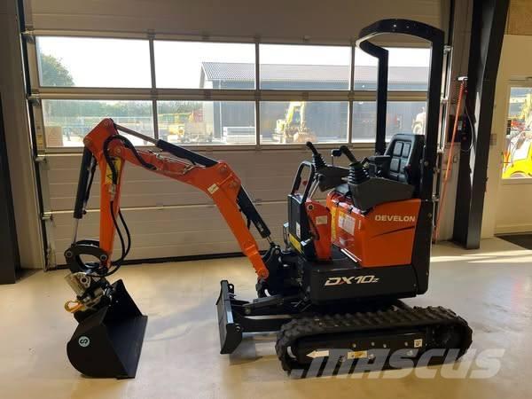 Develon DX 10 Z 小型挖掘机