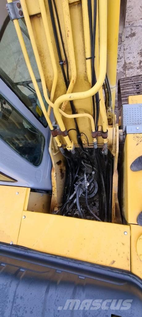 New Holland 215 B 履带挖掘机