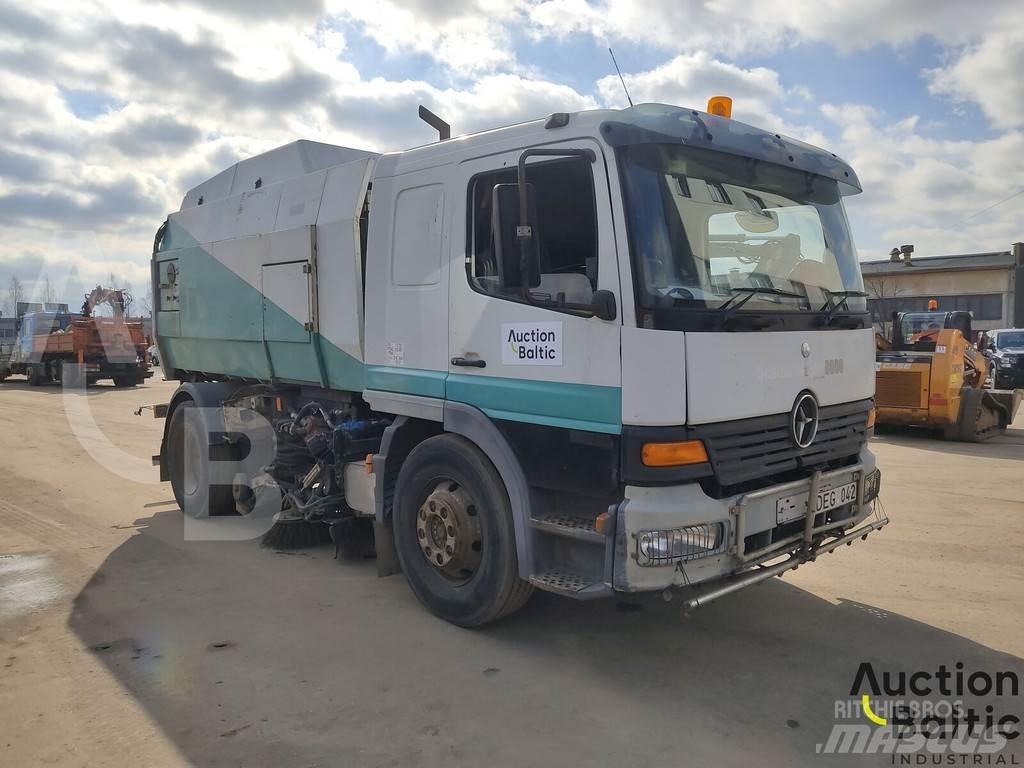 Mercedes-Benz 1517 扫地机