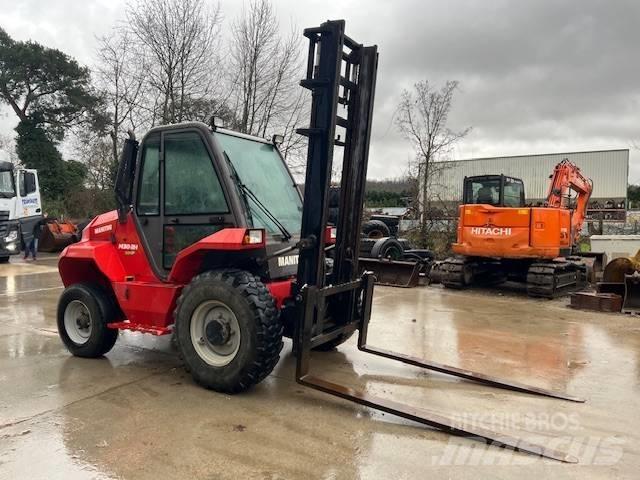 Manitou M 30.2 越野叉车|叉装车
