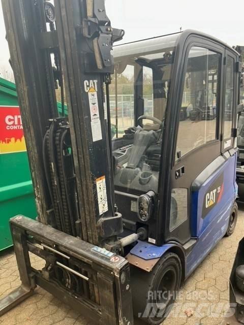 CAT EP35N 电动叉车