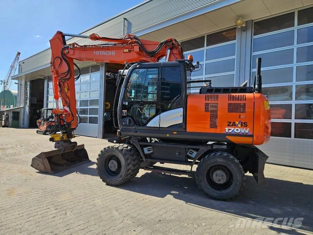 Hitachi ZX170W-6 轮式挖掘机