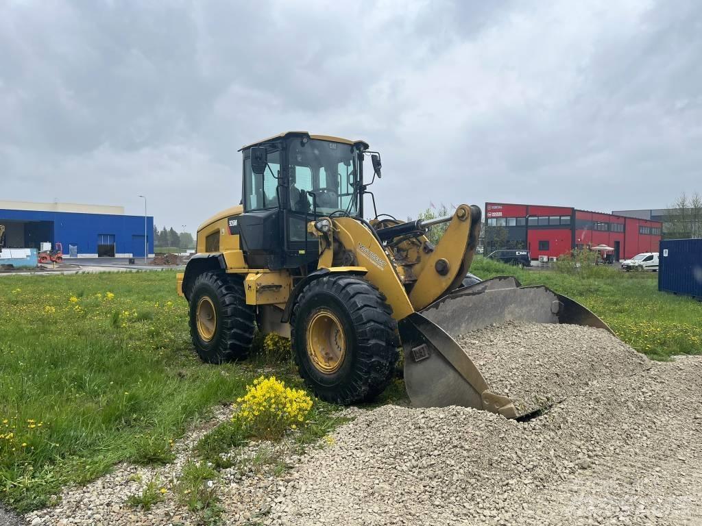 CAT 926M 轮式装载机