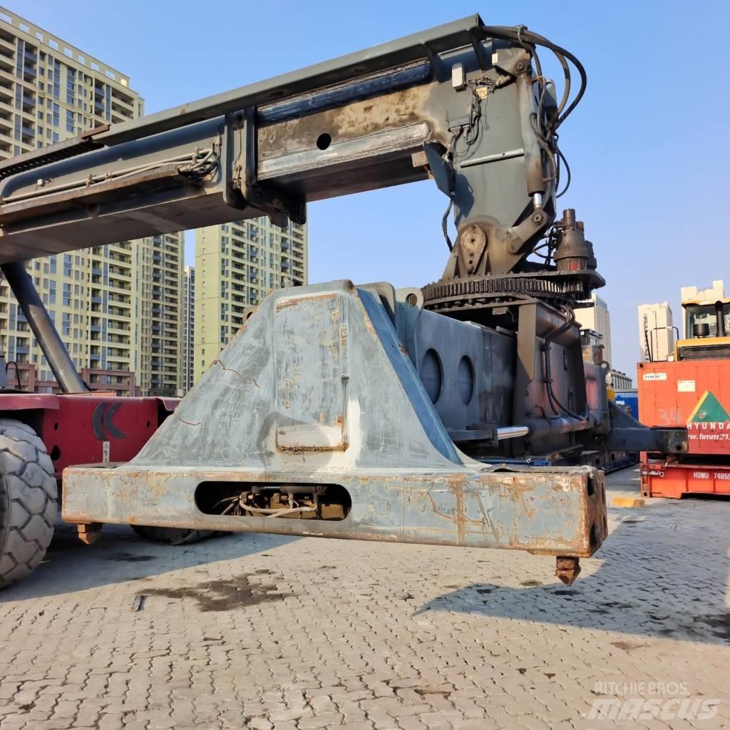 Kalmar DRD450 正面吊