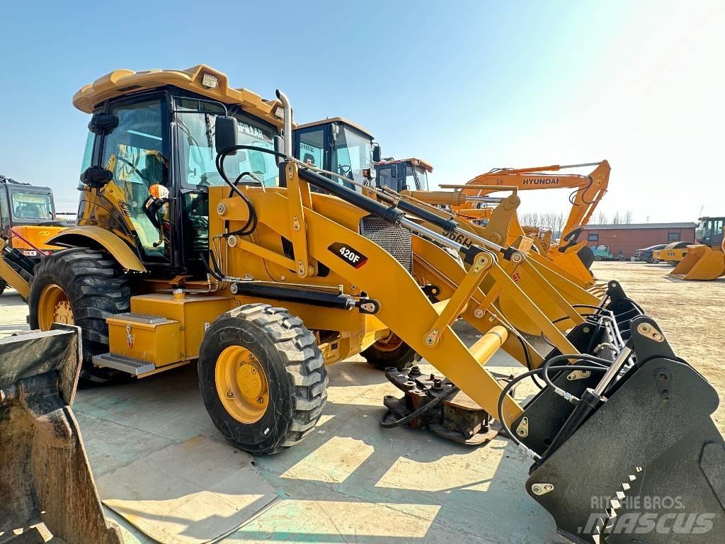CAT 420F 轮式装载机