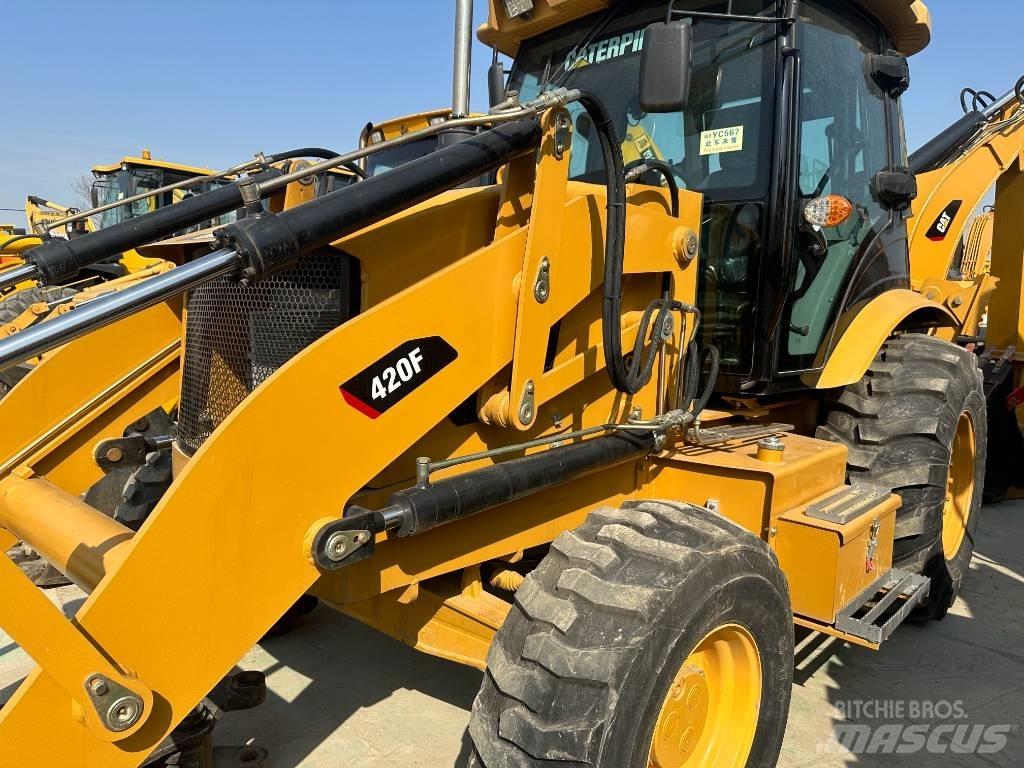 CAT 420F 轮式装载机