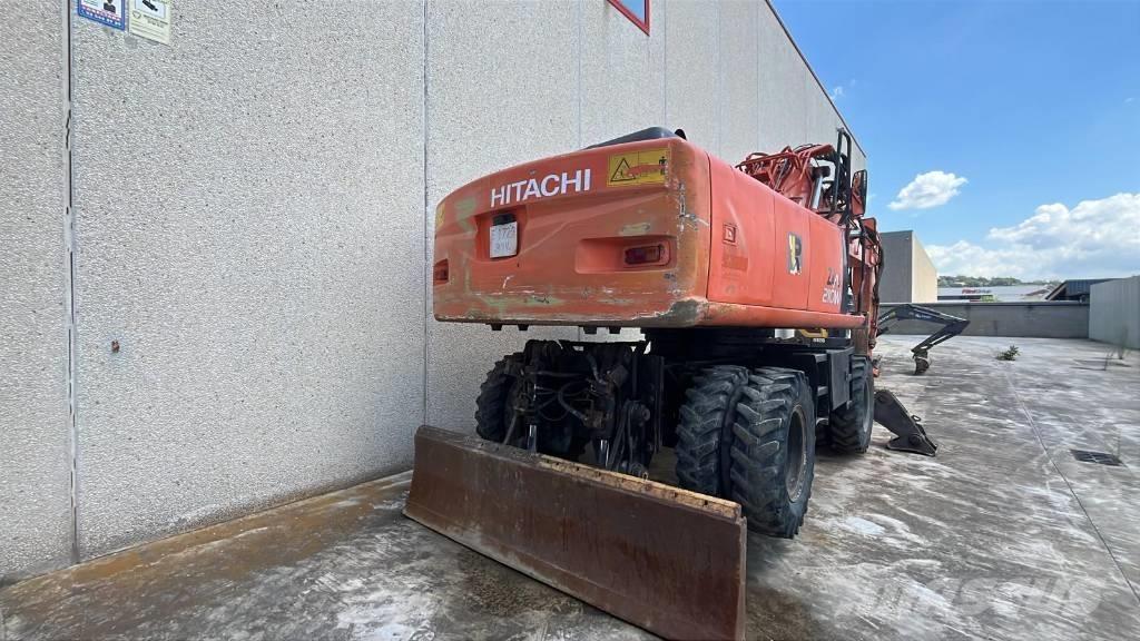 Hitachi ZX 210 W 轮式挖掘机