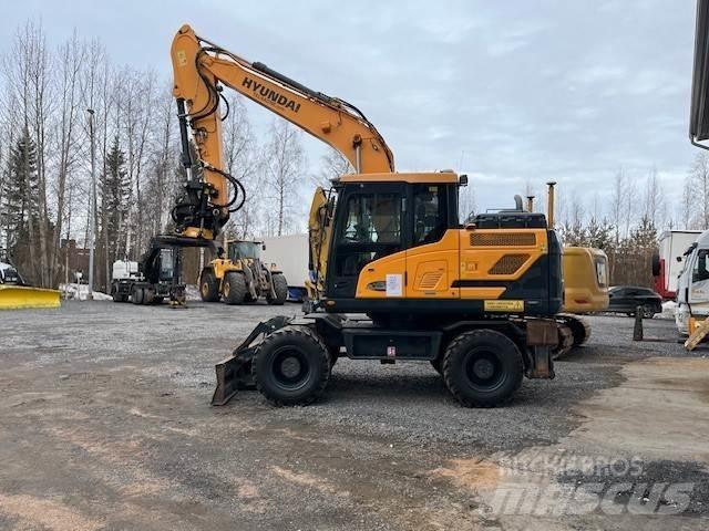 Hyundai HW 140 轮式挖掘机