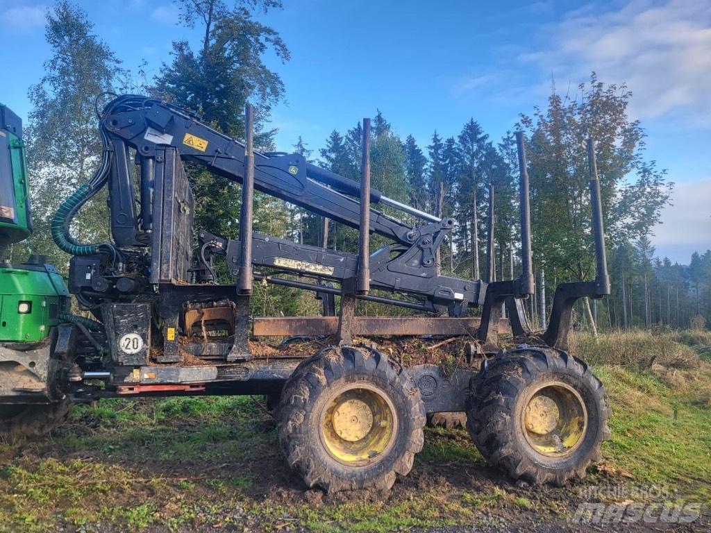 John Deere 1210 G 集运机
