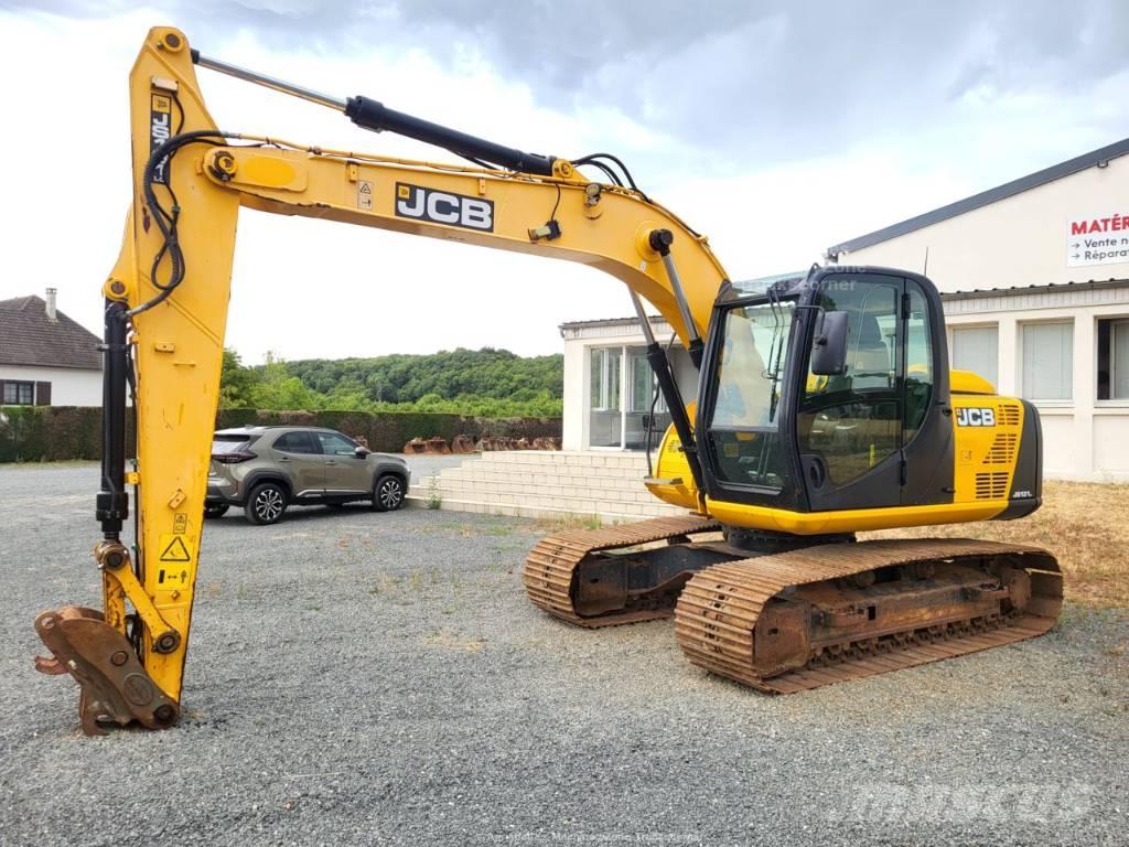 JCB JS 130 LC 履带挖掘机