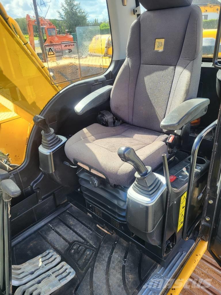 JCB JS 130 LC 履带挖掘机