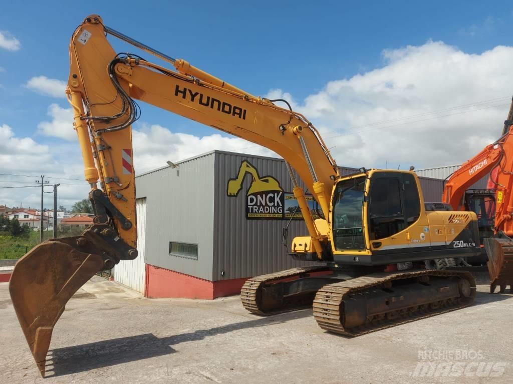 Hyundai R 250 -9 履带挖掘机