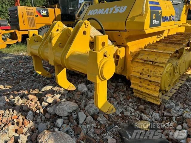 Komatsu D 85 履带式推土机