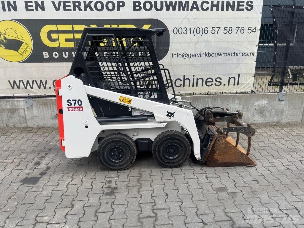 Bobcat S70 滑移装载机