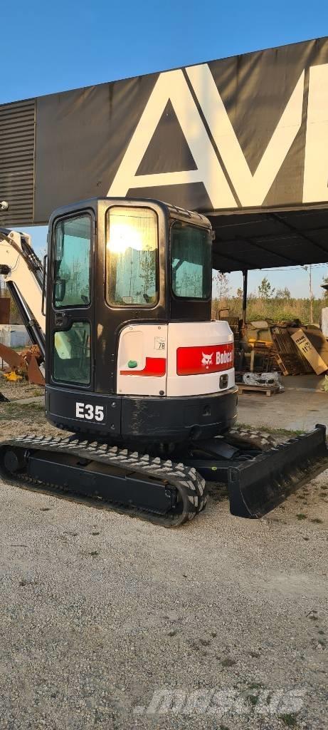 Bobcat E 35 小型挖掘机