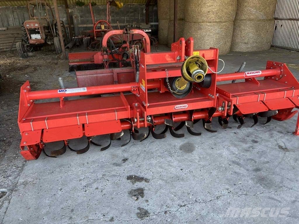 Maschio C 300 动力旋转耙