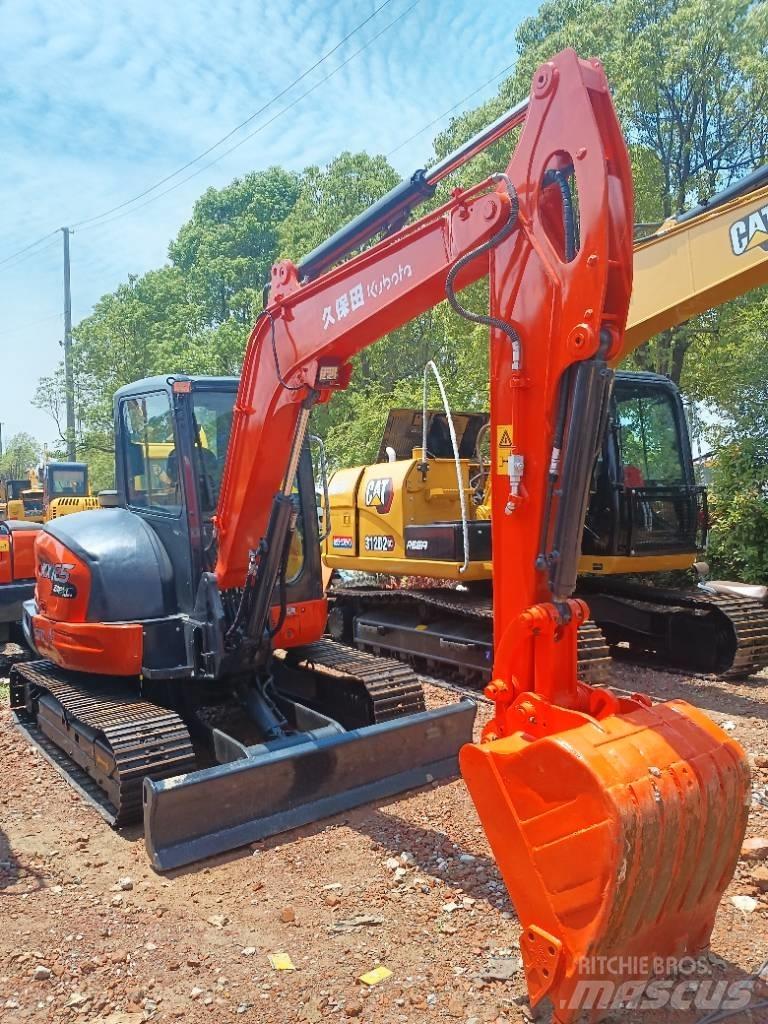 Kubota KX 165 中型挖掘机