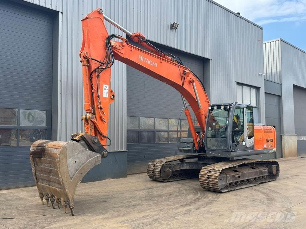 Hitachi ZX210LC-3 履带挖掘机