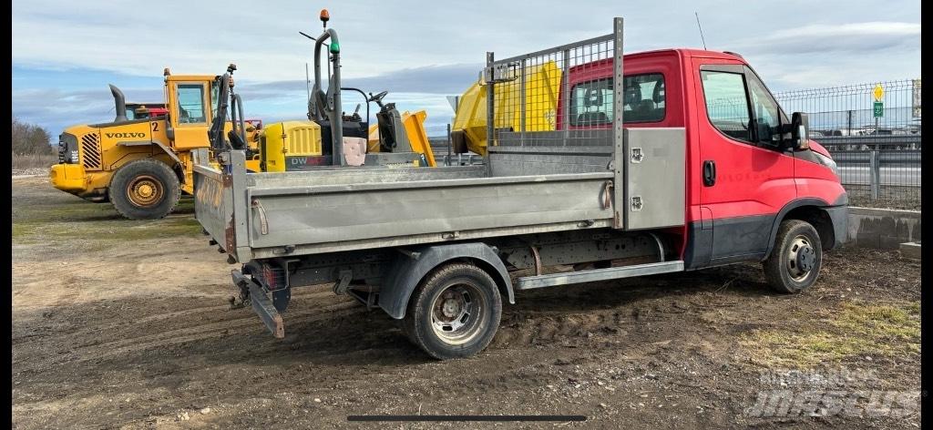 Iveco 35C 13 皮卡车