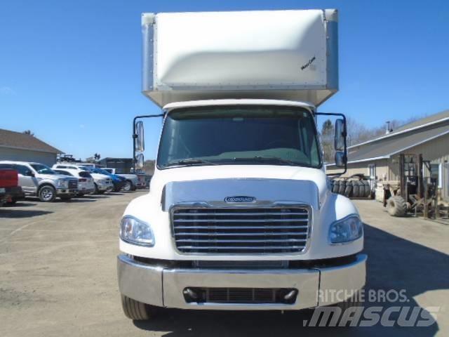 Freightliner M2 106 厢式拖车