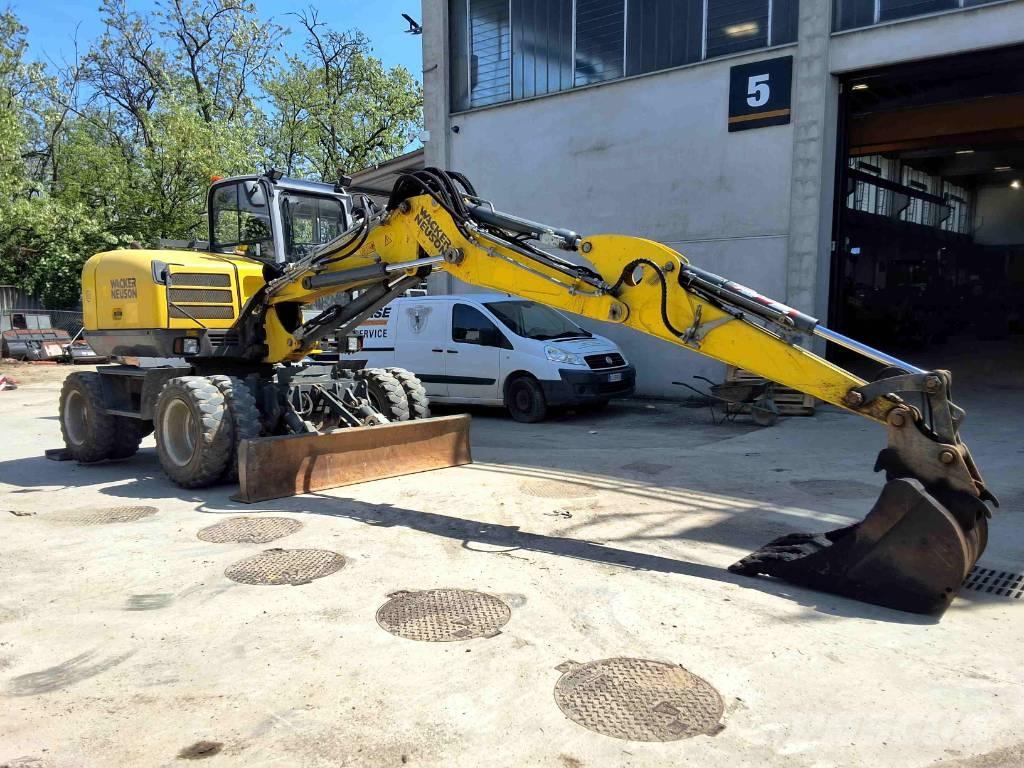 Wacker Neuson EW 100 轮式挖掘机