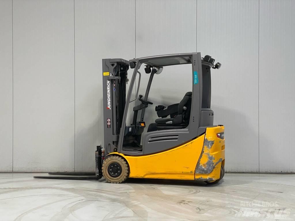 Jungheinrich EFG216 电动叉车