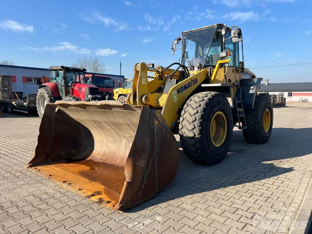 Komatsu WA 320-5 轮式装载机
