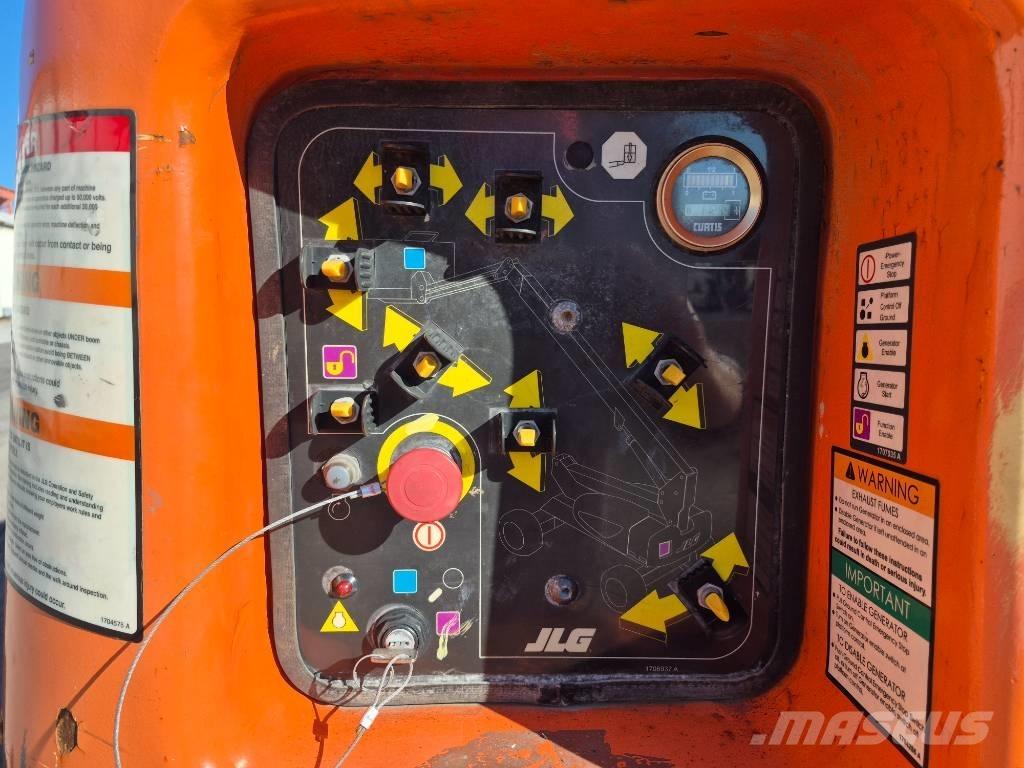JLG M 600 JP 曲臂高空工作平台