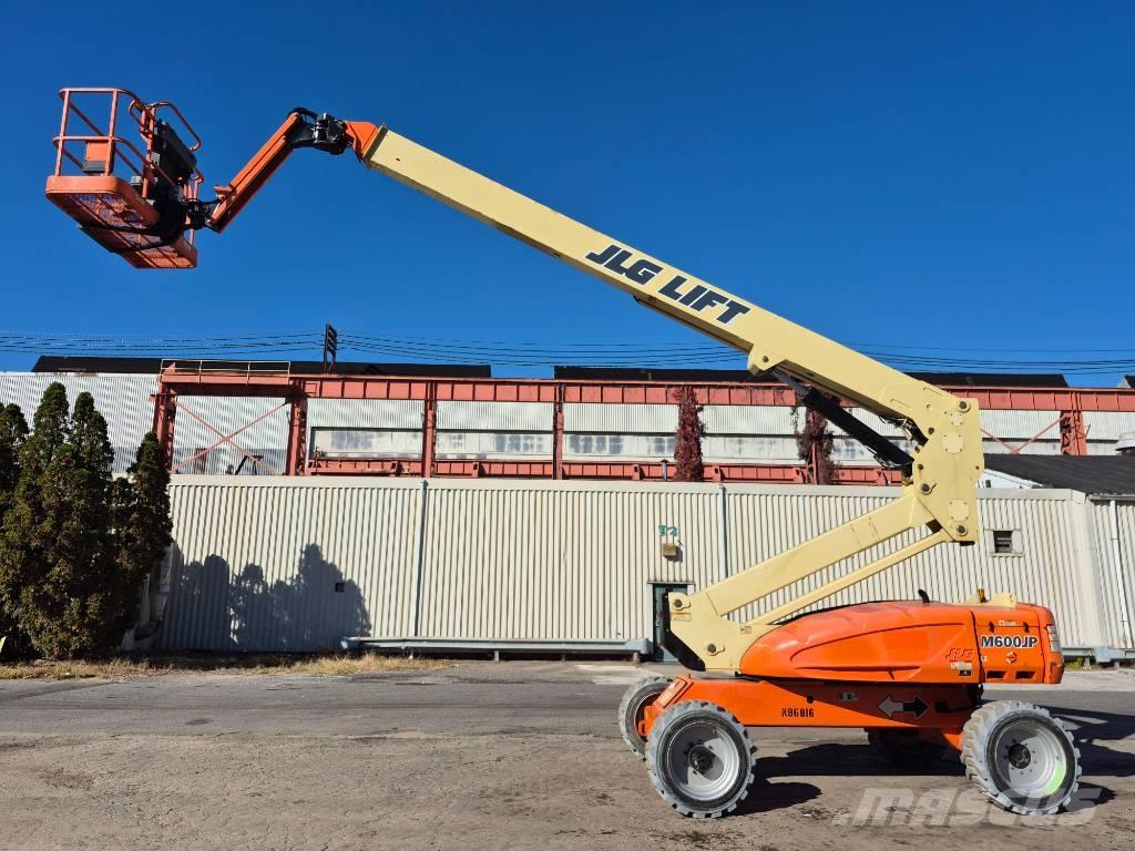JLG M 600 JP 曲臂高空工作平台