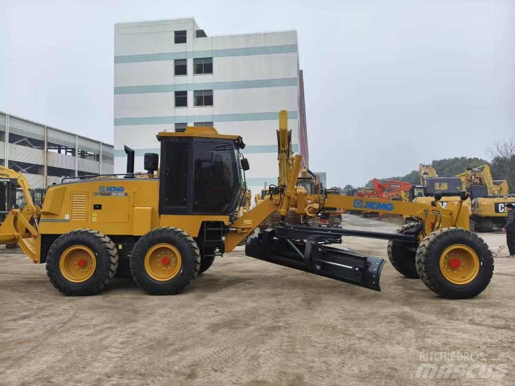 XCMG GR180 平地机/推土机