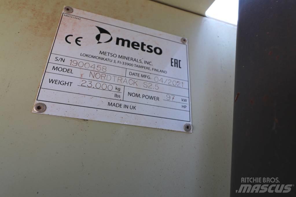 Metso S 2.5 移动式筛分机