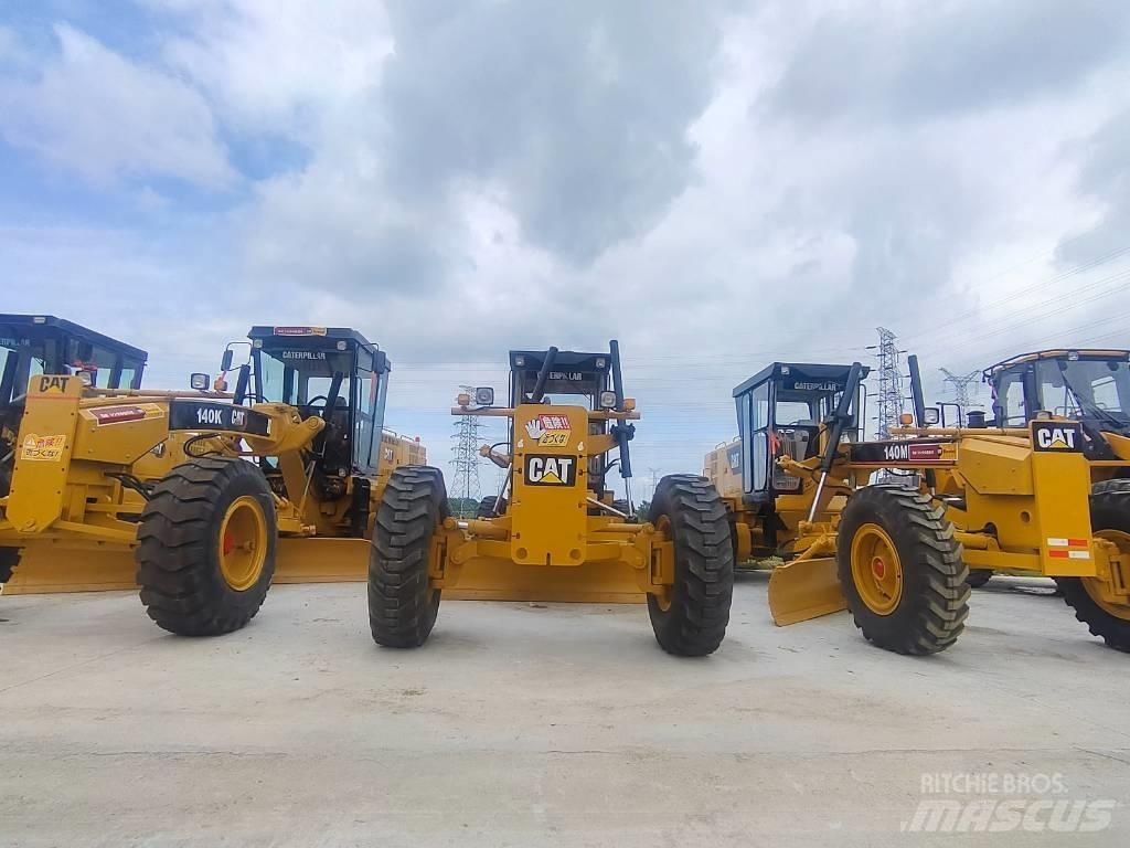 CAT 140 H 平地机/推土机