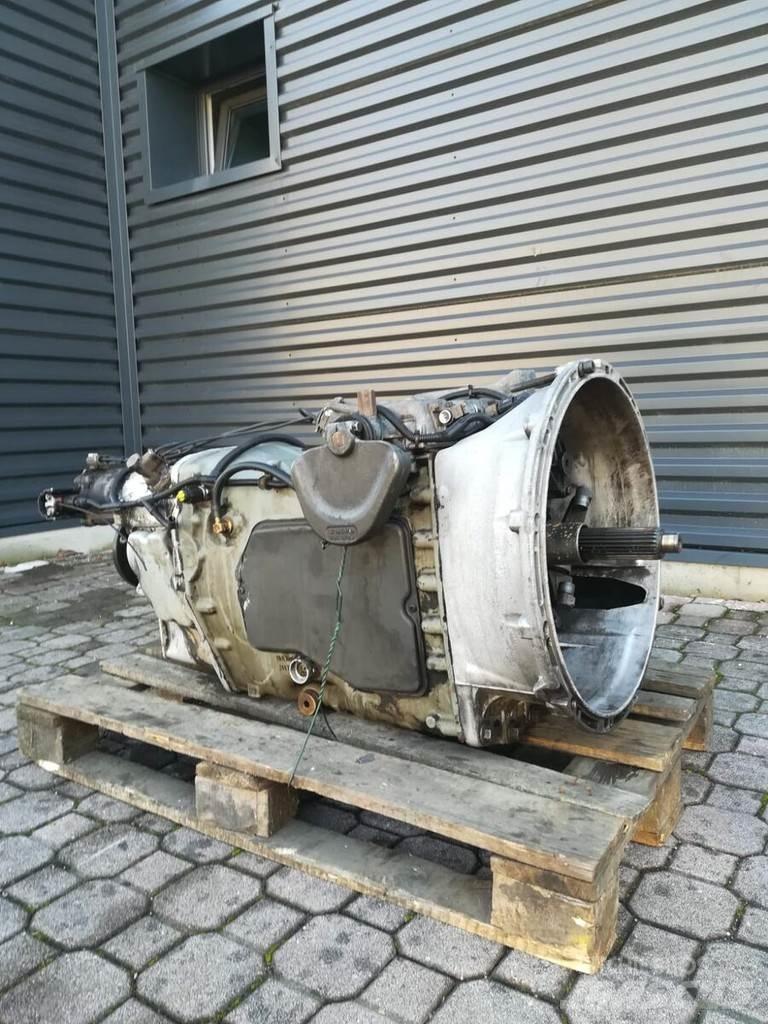 Volvo VT2501B 变速器