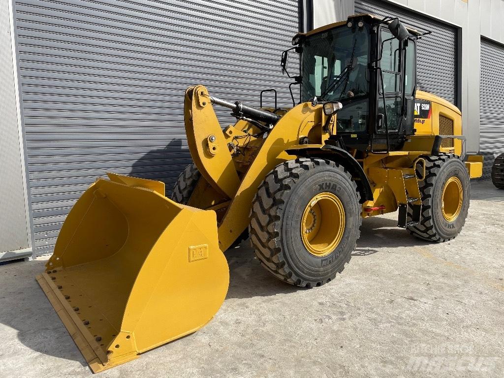 CAT 926M 轮式装载机