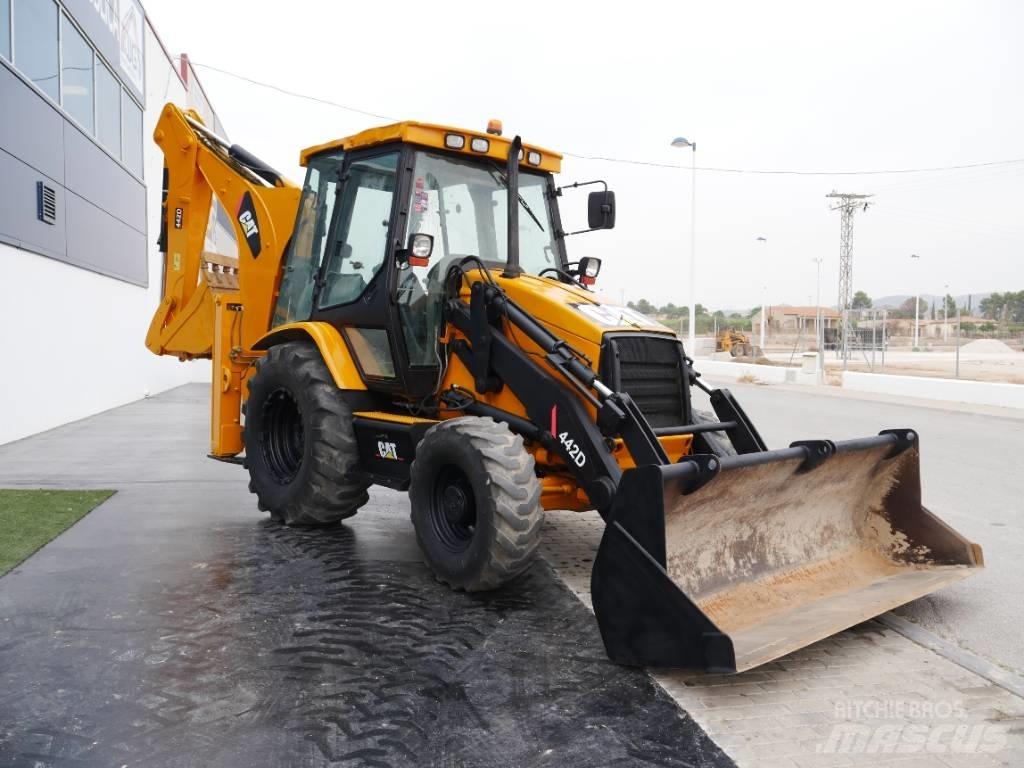CAT 442 D 反铲装载机