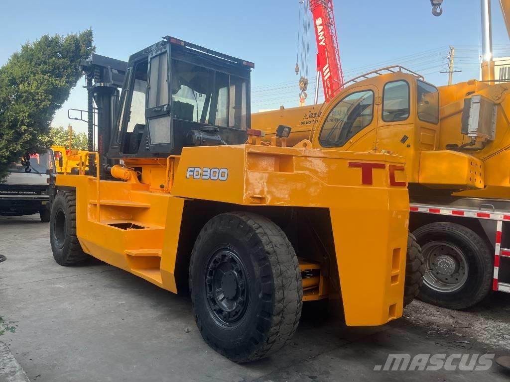 TCM FD 30 柴油叉车