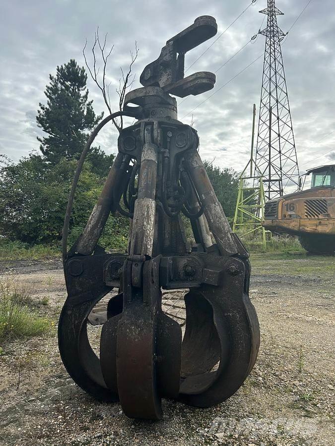 Liebherr 30t 抓斗
