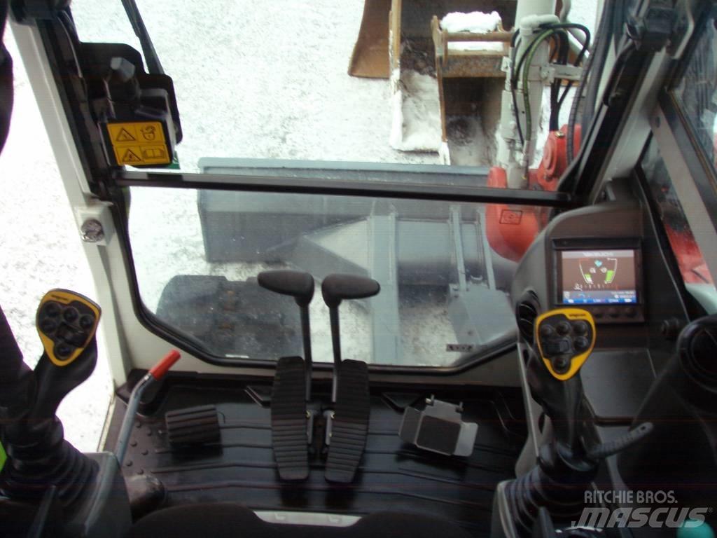 Takeuchi TB 290 中型挖掘机