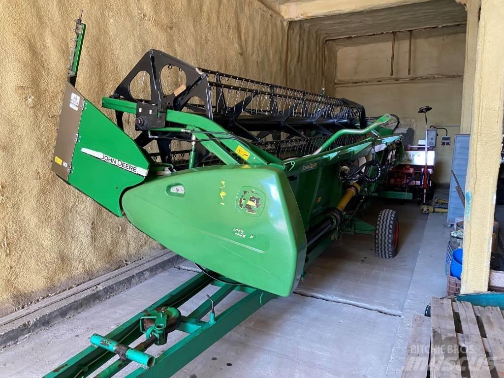 John Deere T 660 联合收割机