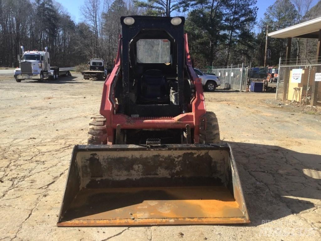 Takeuchi TS60V 滑移装载机