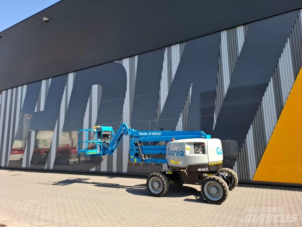 Genie Z 45 曲臂高空工作平台
