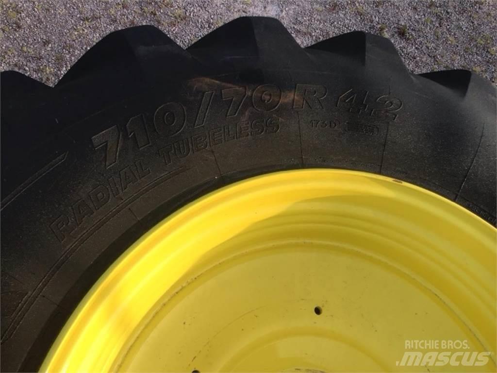Michelin 710/70R42 轮胎、车轮、轮圈