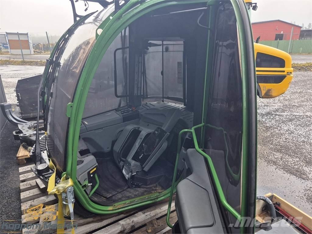 John Deere 1270G 驾驶室与内部