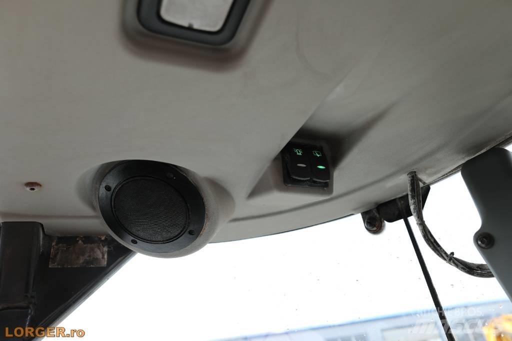 Bobcat TL38.70HF 伸缩臂叉装车|叉装车